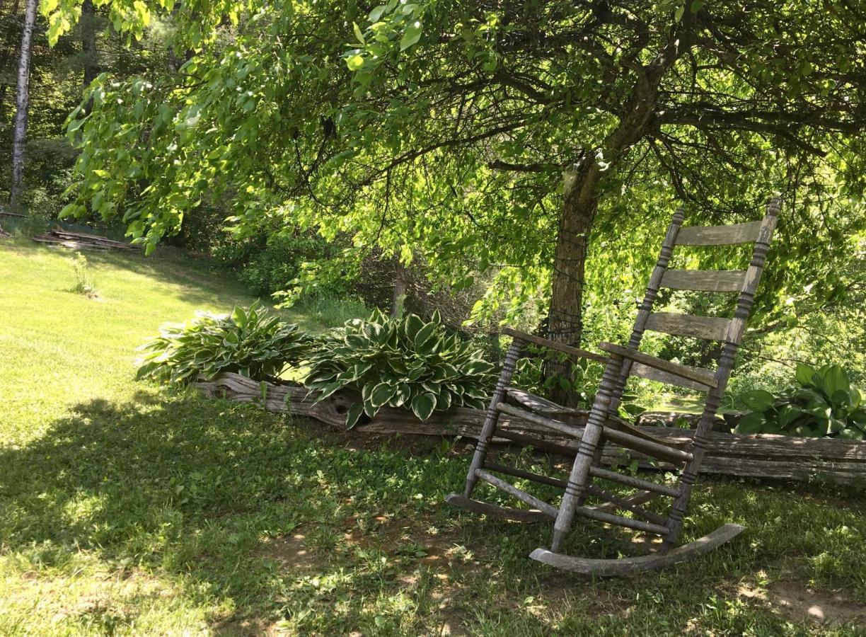 Craftsbury Farmhouse エクステリア 写真