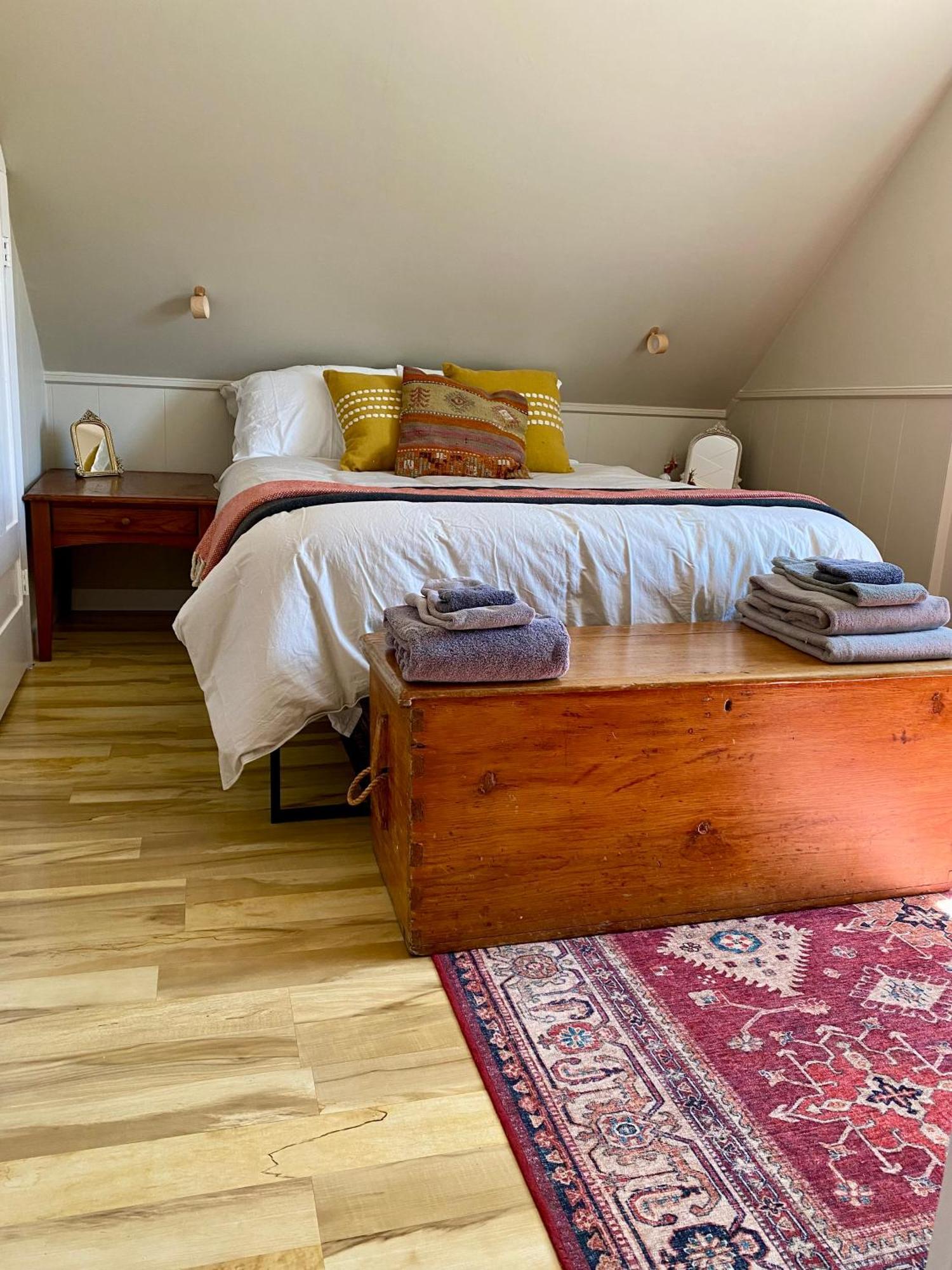 Craftsbury Farmhouse エクステリア 写真