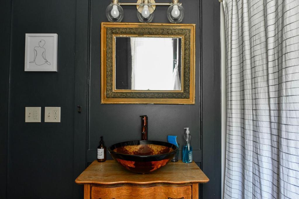 Craftsbury Farmhouse エクステリア 写真