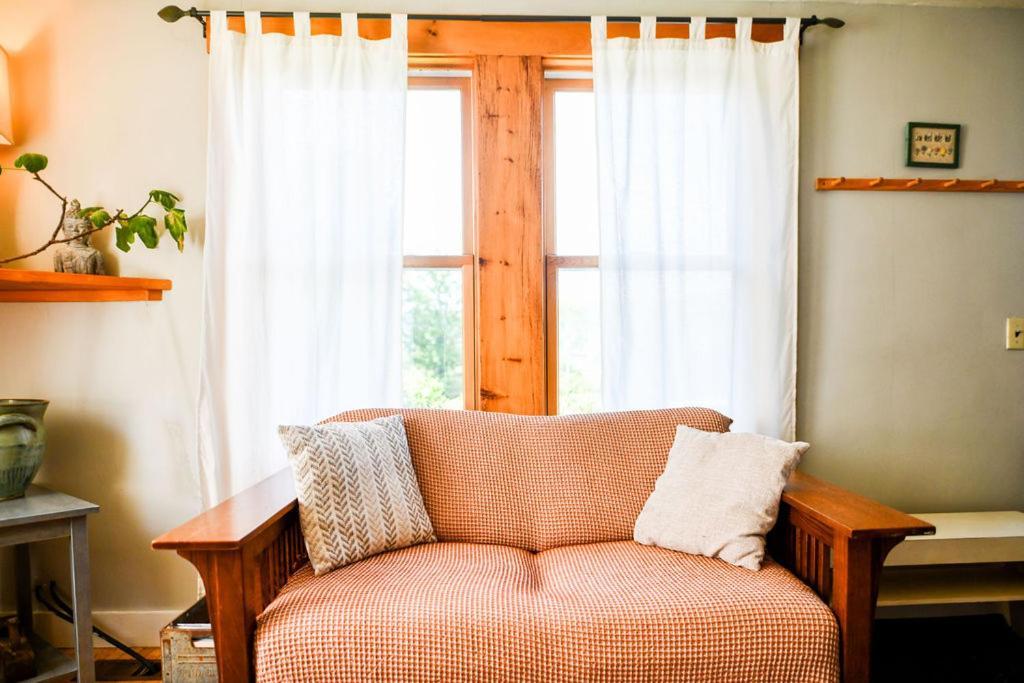 Craftsbury Farmhouse エクステリア 写真