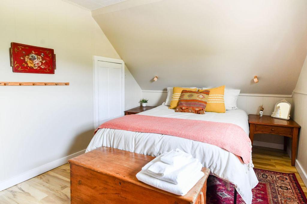 Craftsbury Farmhouse エクステリア 写真